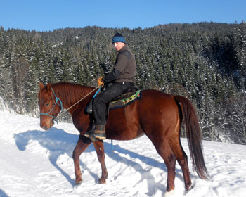 Bauer Manfred reitet auch im Winter gerne