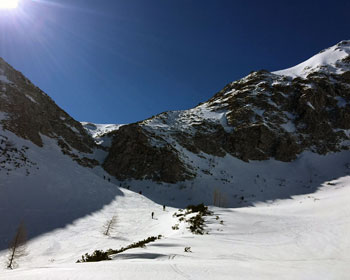 Schitourgeher auf dem Weg auf die Schneealm